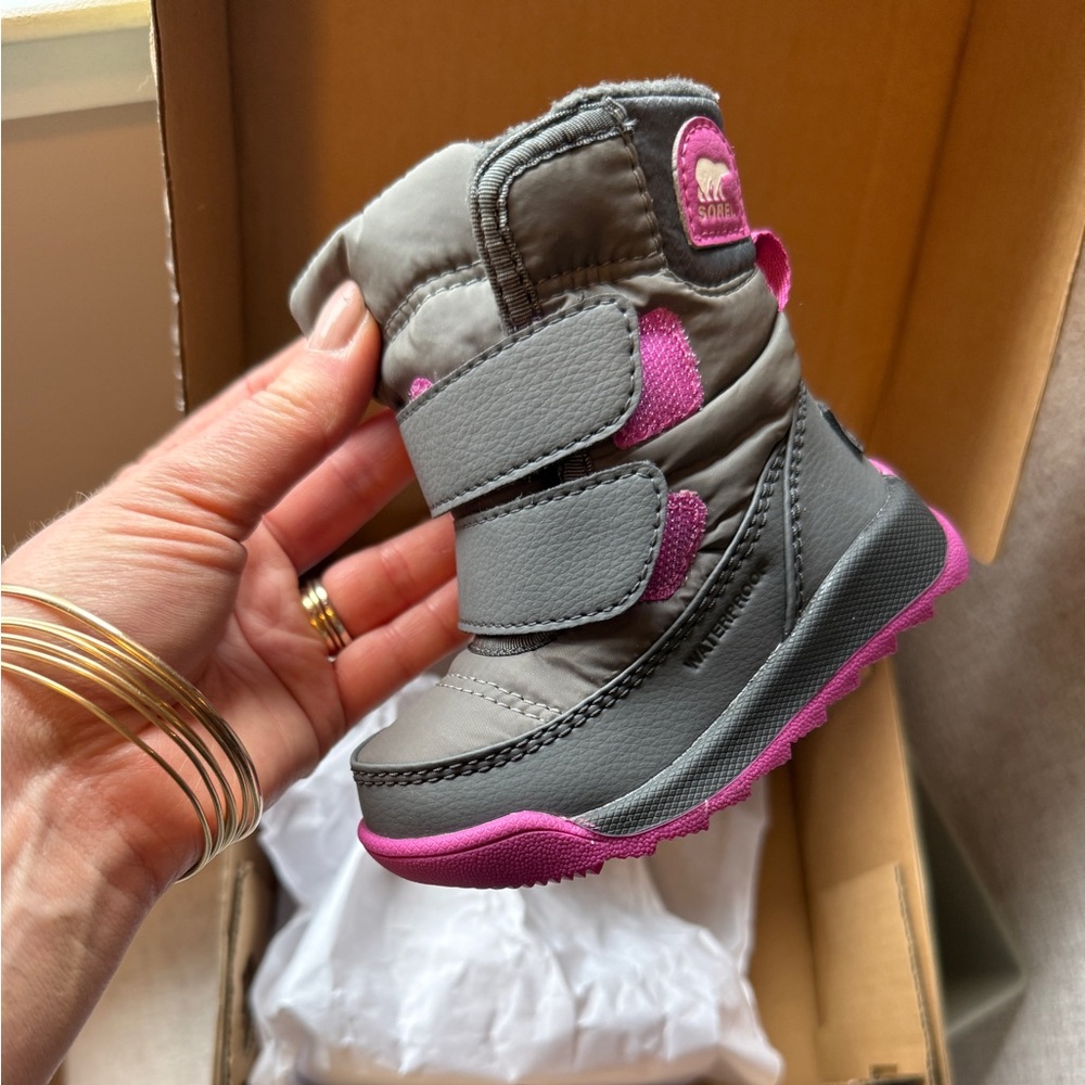 Sorel toddler/ baby Boots in Gray and Pink